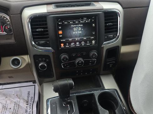 Used 2013 RAM 1500 Laramie w/ Convenience Group AWD/4WD image 13