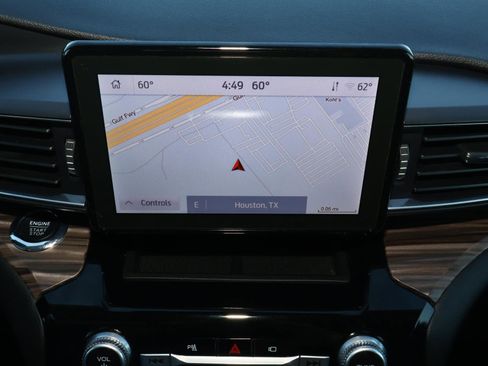 Used 2023 Ford Explorer Limited w/ Equipment Group 301A image 29