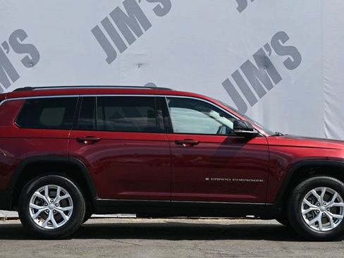 Used 2023 Jeep Grand Cherokee L Limited AWD/4WD image 4