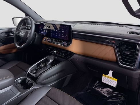 New 2026 GMC Canyon AT4 w/ Technology Plus Package image 30