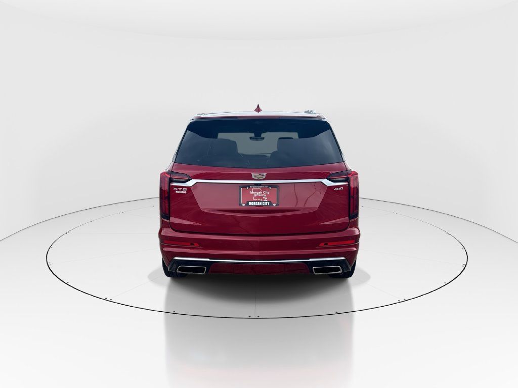 Used 2023 Cadillac XT6 Premium Luxury w/ Technology Package FWD image 7