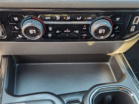 Used 2022 Chevrolet Silverado 1500 ZR2 image 18