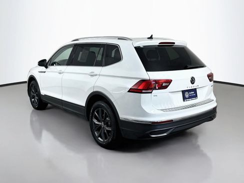 Certified 2022 Volkswagen Tiguan SE AWD/4WD image 3