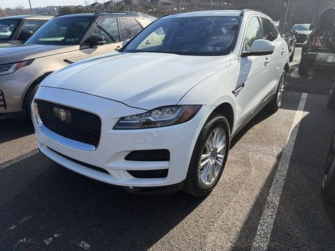 Used 2020 Jaguar F-PACE Prestige image 31