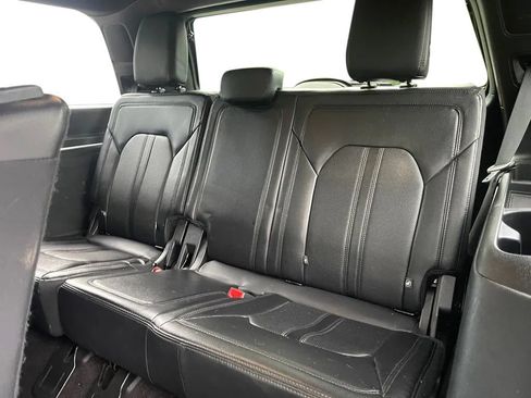 Used 2021 Ford Expedition Limited AWD/4WD image 18