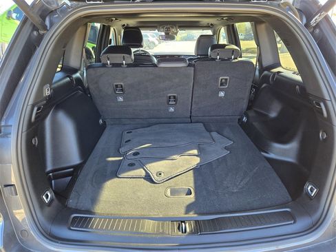 Used 2022 Jeep Grand Cherokee Altitude image 24