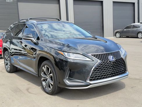 Used 2020 Lexus RX 450hL AWD w/ Premium Package image 2