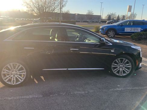 Used 2019 Cadillac XTS Luxury image 6