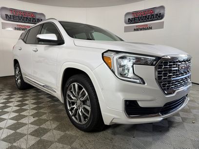 Used 2022 GMC Terrain Denali w/ Denali Premium Package