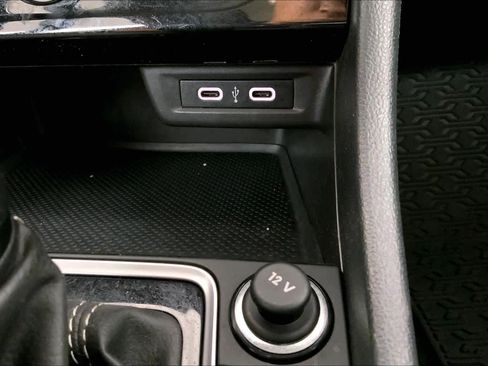 Used 2021 Volkswagen Jetta SE image 34