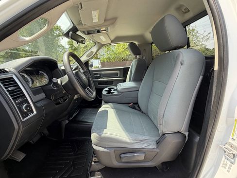 Used 2014 RAM 3500 SLT image 4