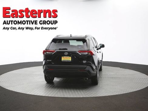 Used 2021 Toyota RAV4 XLE AWD/4WD image 37