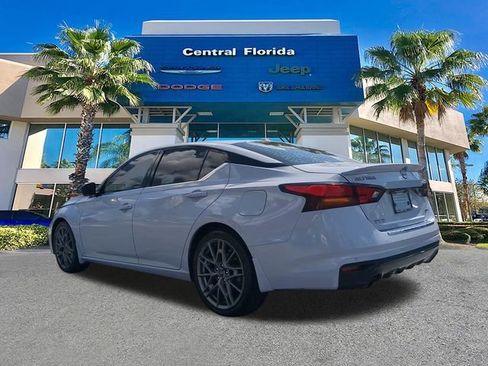 Used 2023 Nissan Altima 2.0 SR FWD image 7