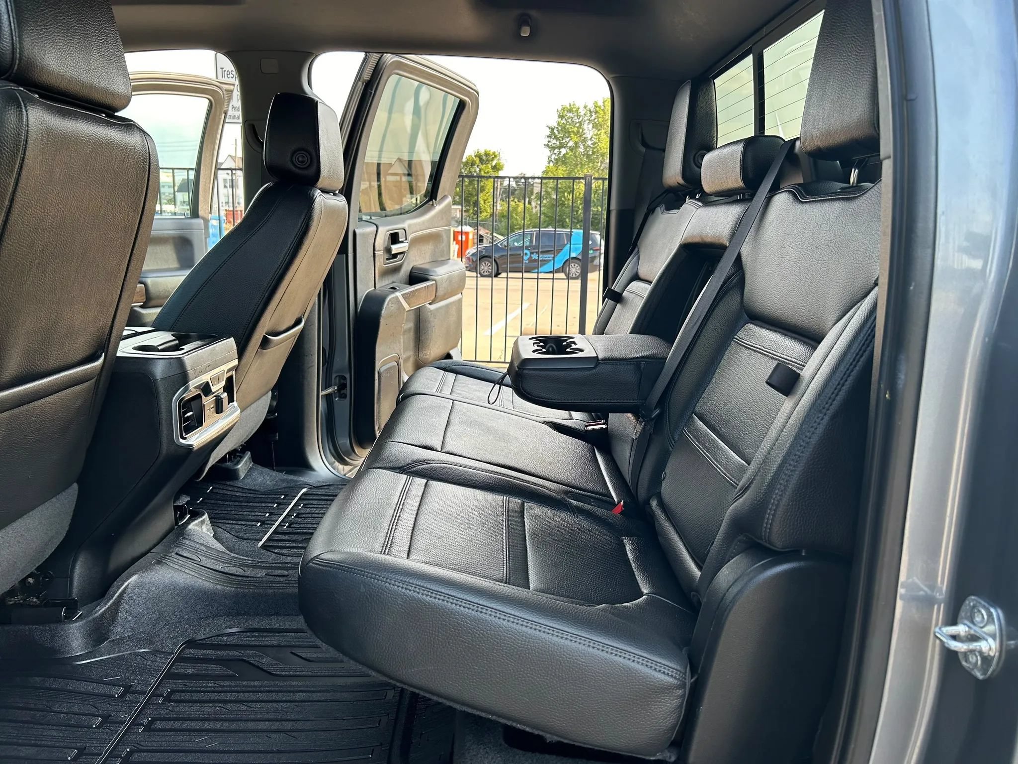 Used 2019 GMC Sierra 1500 Denali w/ Denali Ultimate Package AWD/4WD image 25