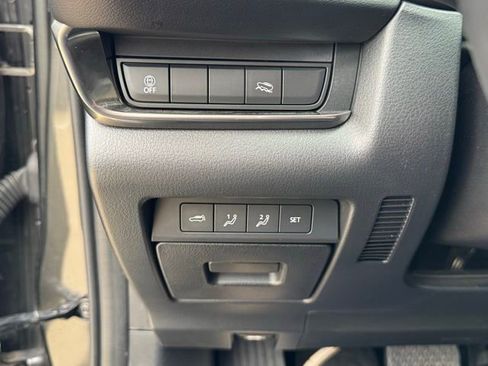 Used 2022 MAZDA CX-30 AWD 2.5 S w/ Premium Package image 21