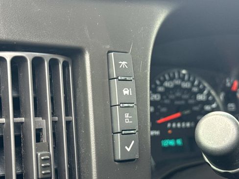 Used 2024 Chevrolet Express 2500 w/ Driver Convenience Package image 10