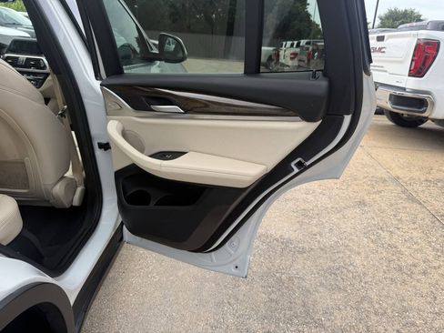 Used 2019 BMW X3 sDrive30i w/ Driving Assistance Package RWD image 16