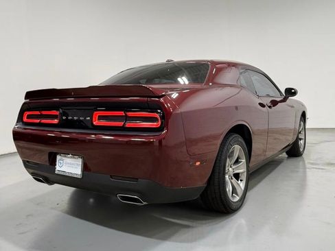 Used 2019 Dodge Challenger SXT RWD image 17