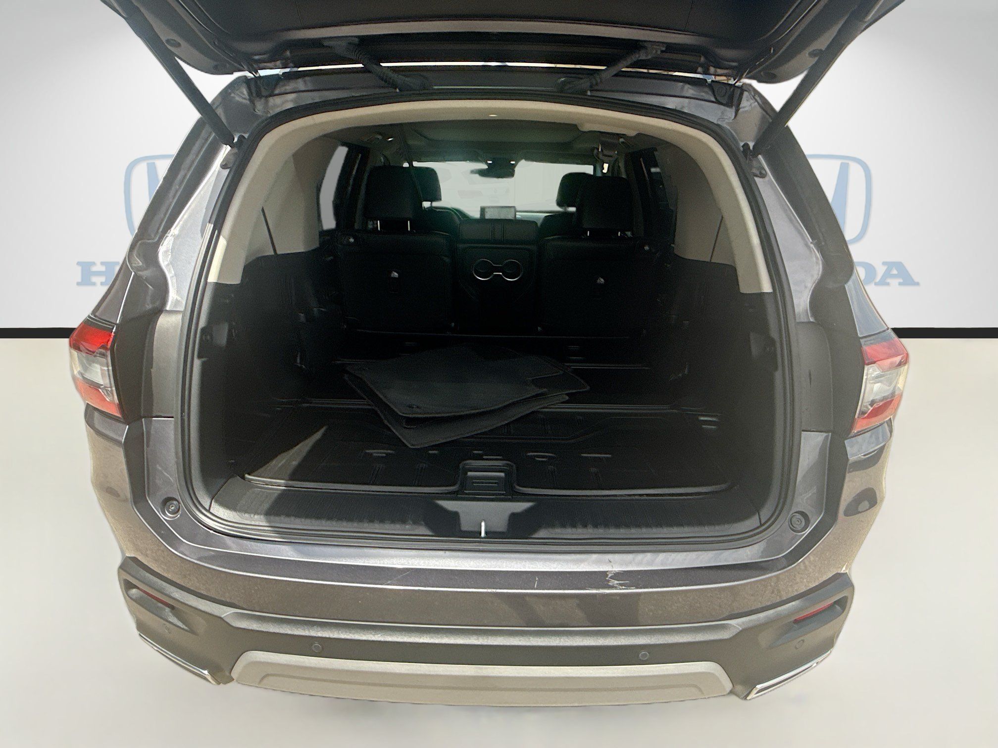 Certified 2023 Honda Pilot Touring image 27