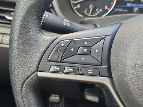 Used 2025 Nissan Altima 2.5 SV FWD image 20