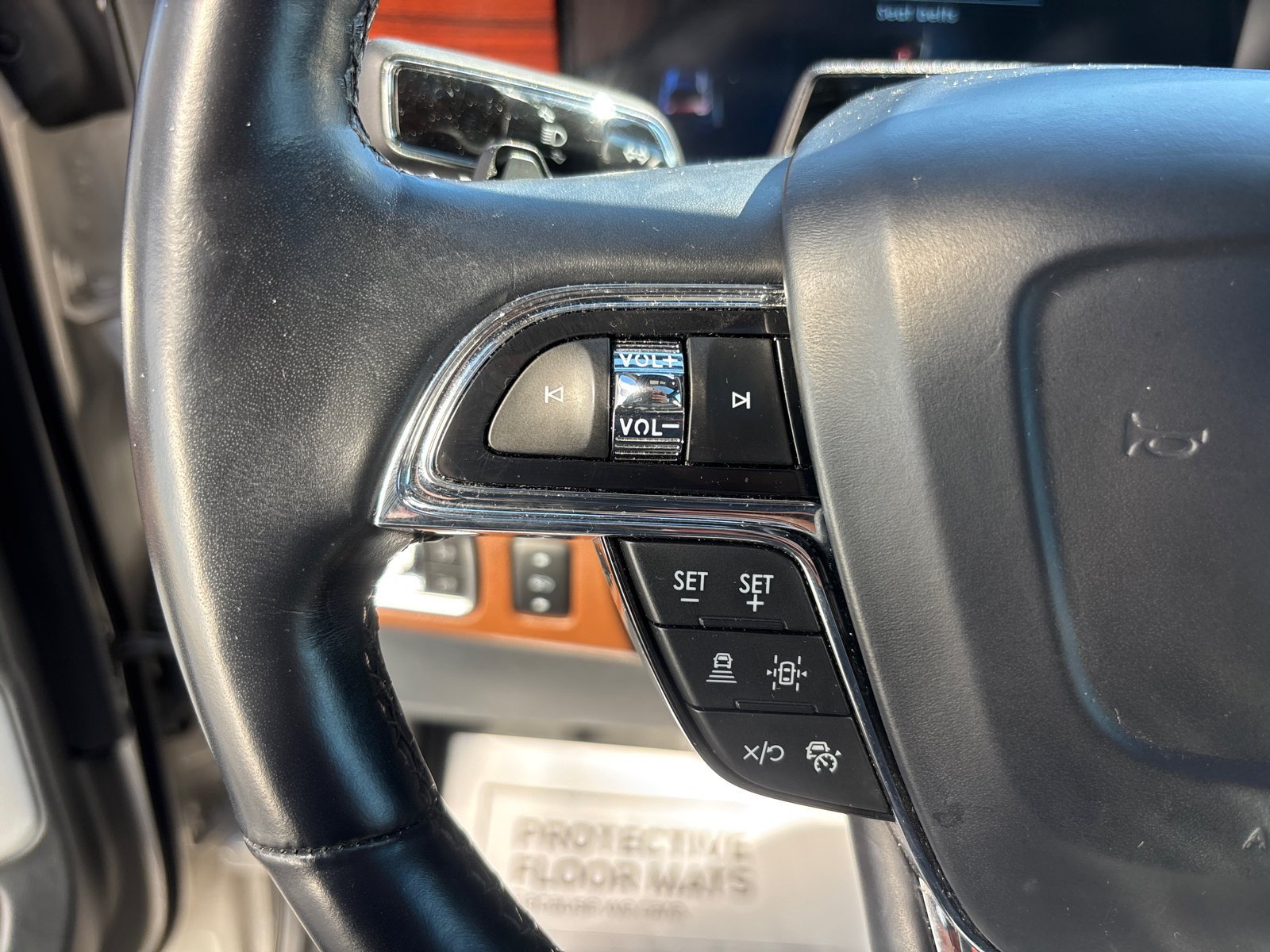 Certified 2022 Lincoln Navigator Reserve AWD/4WD image 16
