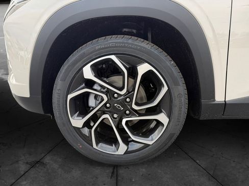 New 2026 Chevrolet Trax RS w/ Sunroof Package image 14