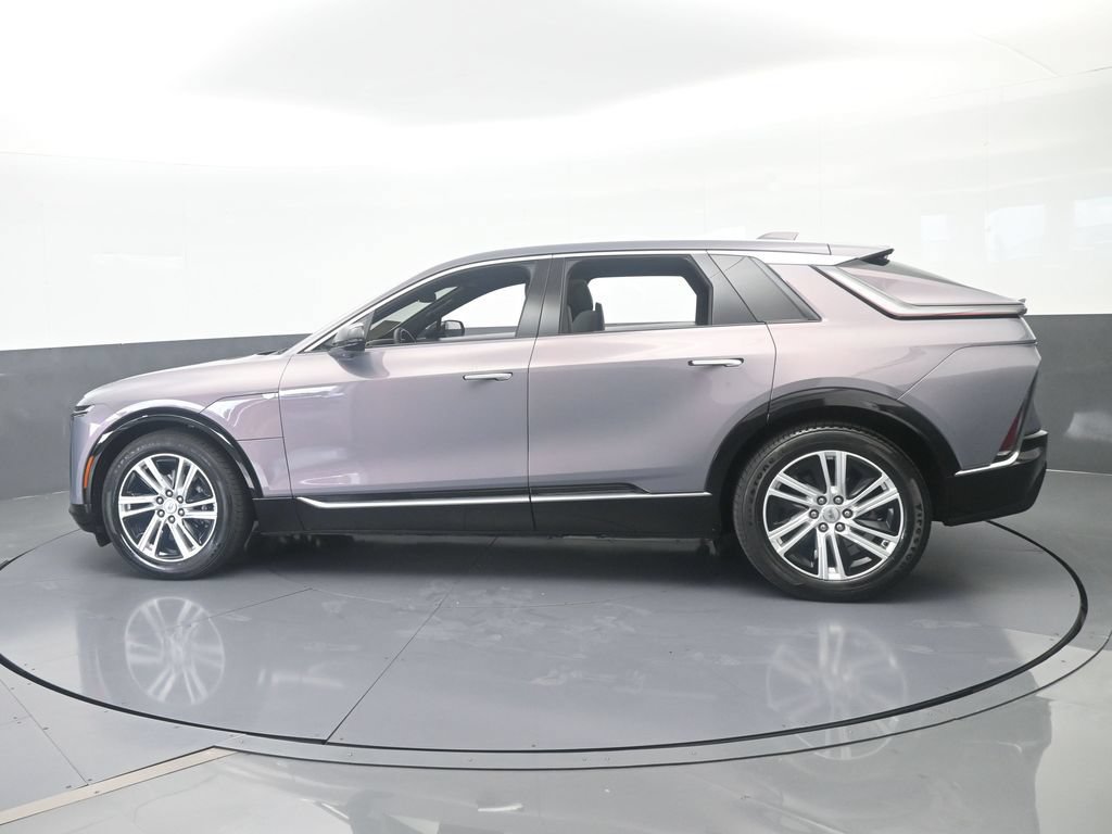 Used 2024 Cadillac Lyriq Tech RWD image 3