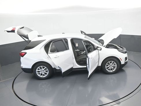 Used 2023 Chevrolet Equinox LT image 75
