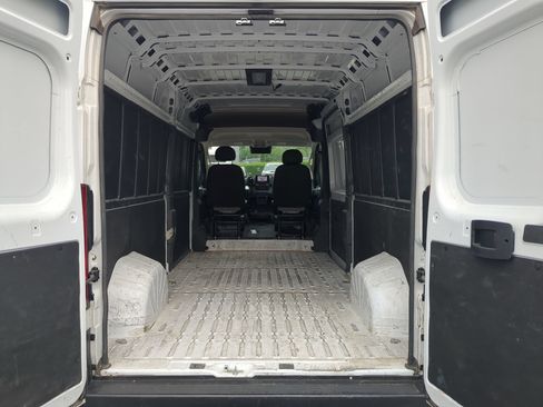 Used 2025 RAM ProMaster 2500 w/ Convenience Group FWD image 28