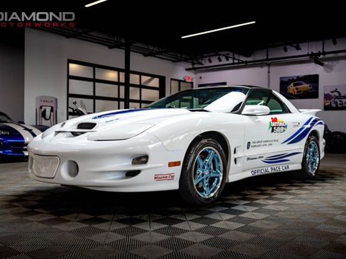 Used 1999 Pontiac Firebird Formula RWD image 12