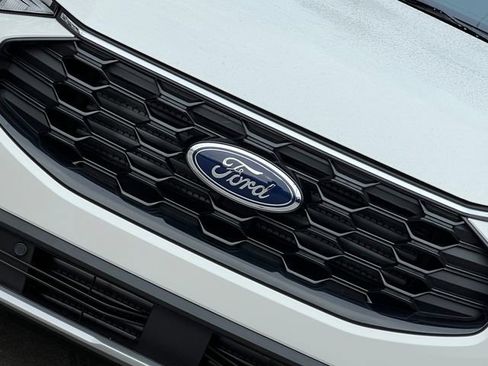New 2026 Ford Escape ST-Line w/ Tech Pack #1 AWD/4WD image 3