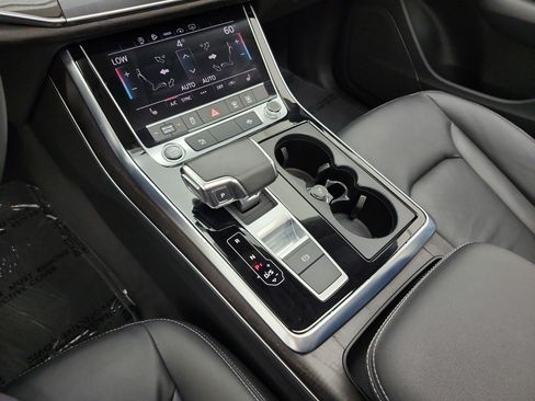 Used 2023 Audi Q8 Premium w/ Convenience Package AWD/4WD image 13