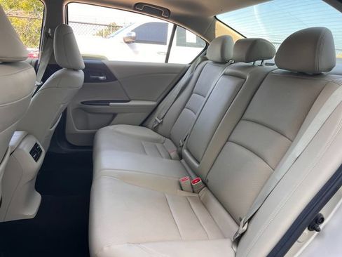 Used 2016 Honda Accord EX-L image 18