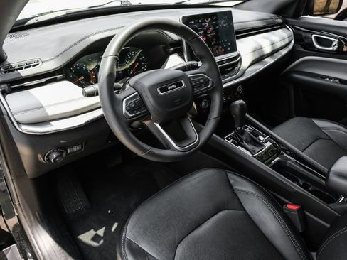 Used 2023 Jeep Compass Limited AWD/4WD image 25