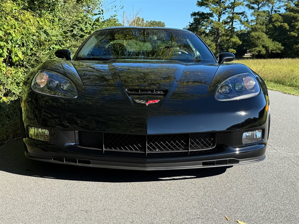 Used 2010 Chevrolet Corvette Z06 w/ Preferred Equipment Group RWD image 10