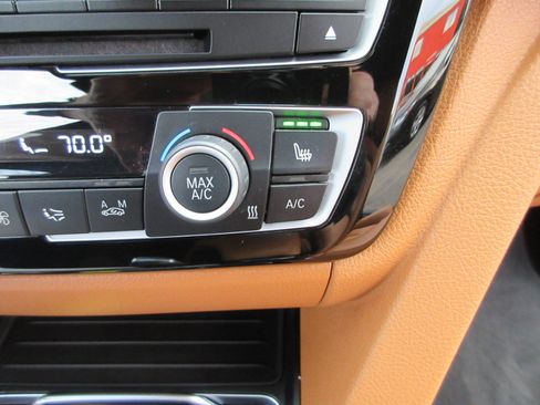 Used 2019 BMW 440i Convertible w/ Convenience Package image 27