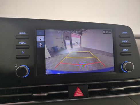 Used 2025 Hyundai Elantra Sport FWD image 23