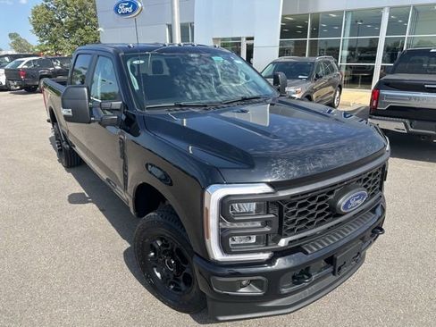 New 2026 Ford F250 XL w/ STX Appearance Package AWD/4WD image 6