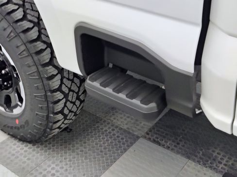 New 2026 Ford F350 Lariat w/ Tremor Off-Road Package AWD/4WD image 17