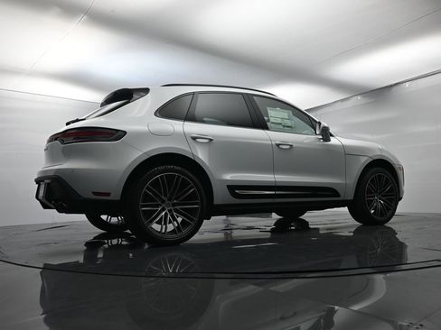 Certified 2026 Porsche Macan S image 55