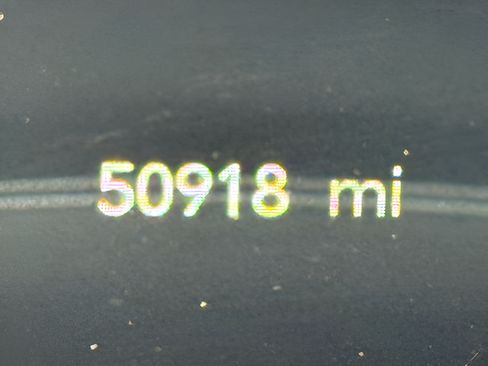 Used 2024 Chrysler Pacifica Touring-L FWD image 17