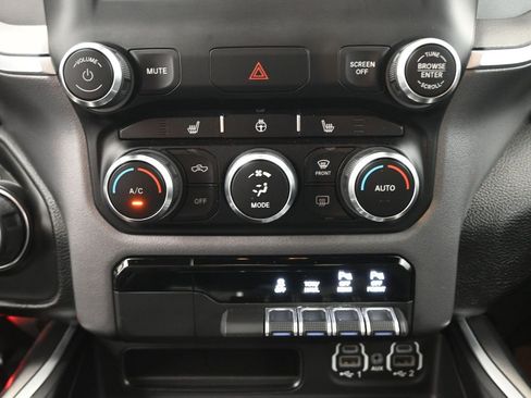 Used 2022 RAM 1500 Lone Star image 4