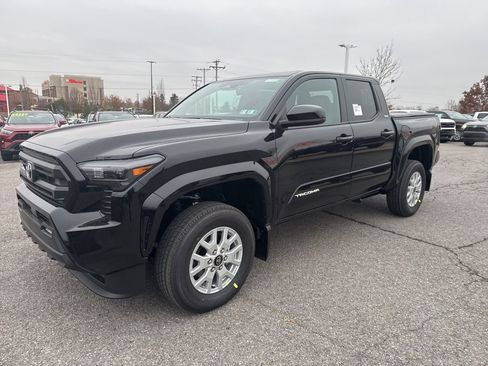 New 2025 Toyota Tacoma SR5 image 33