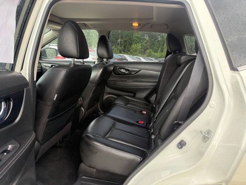 Used 2018 Nissan Rogue SL w/ Premium Package AWD/4WD image 14