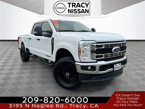 Used 2024 Ford F250 XLT image 1