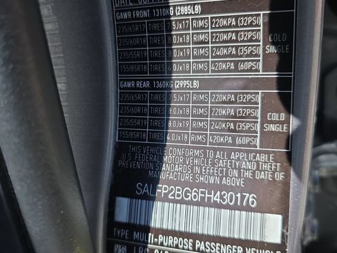 Used 2015 Land Rover LR2 AWD/4WD image 34