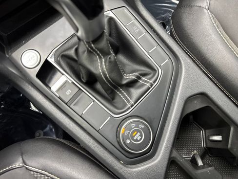 Used 2022 Volkswagen Taos SE w/ Panoramic Sunroof Package AWD/4WD image 69