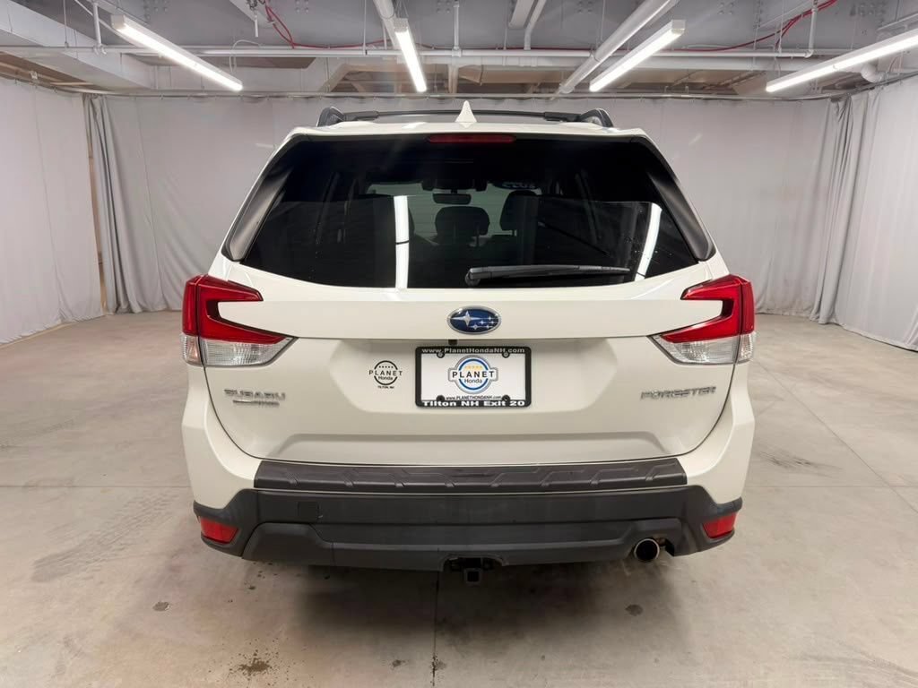 Used 2019 Subaru Forester Limited AWD/4WD image 8
