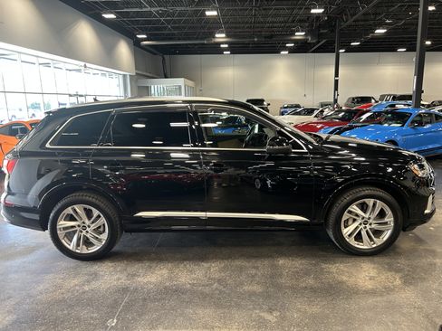 Used 2023 Audi Q7 3.0T Premium Plus w/ Premium Plus Package AWD/4WD image 2