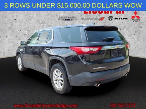 Used 2020 Chevrolet Traverse LS AWD/4WD image 4